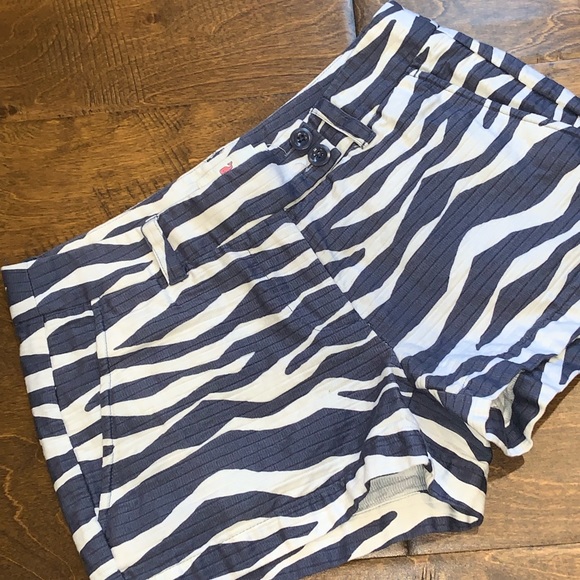 Vineyard Vines shorts - Picture 2 of 8